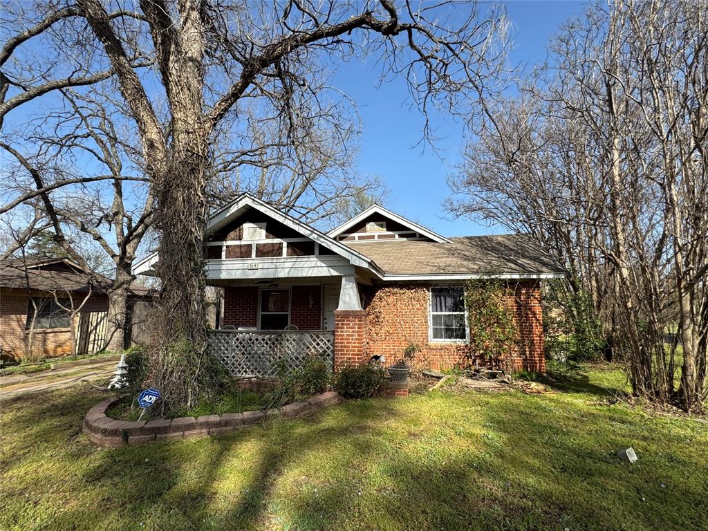 319 Broadmoor Avenue Property Photo