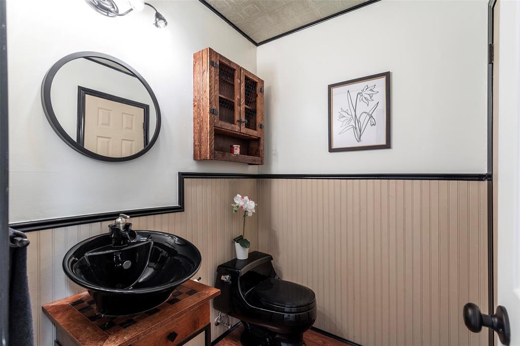 6814 Blackwood Drive Property Photo 23