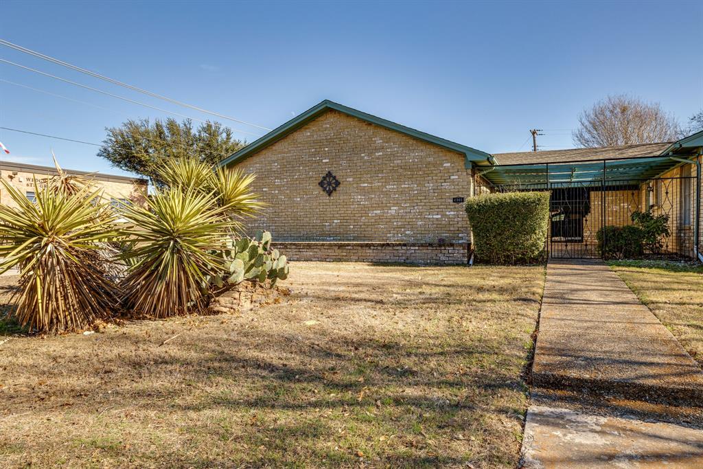 4901 Stacey Avenue Property Photo