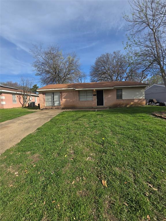 3827 Black Oak Drive Property Photo