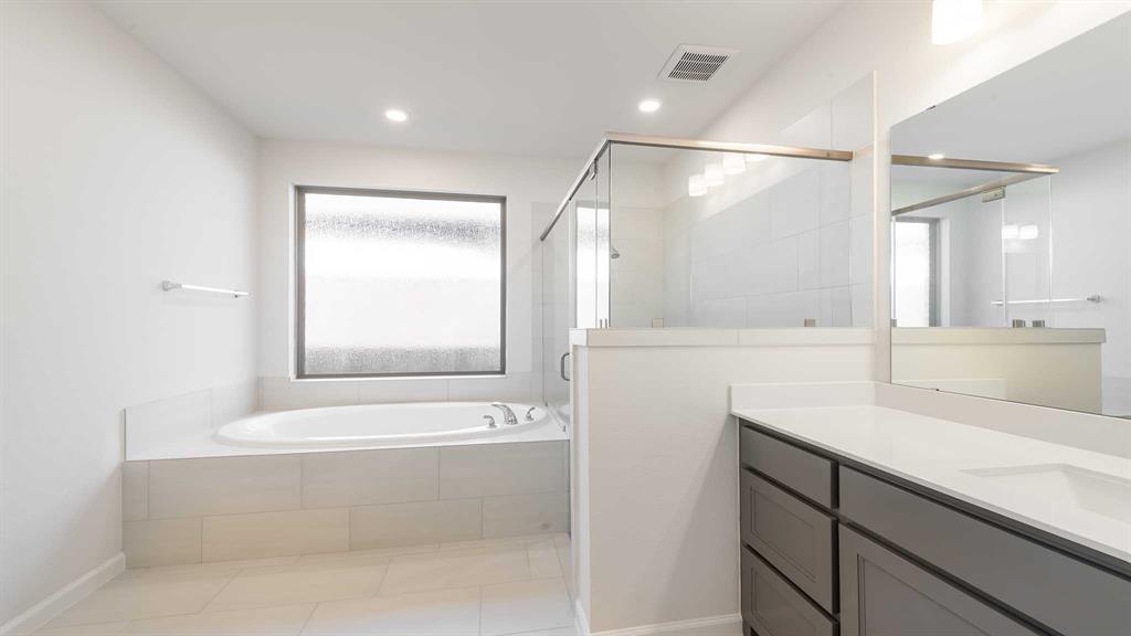 2916 Soaring Hills Drive Property Photo 14