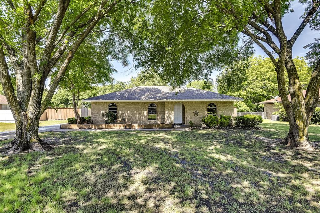 107 Carol Lane Property Photo