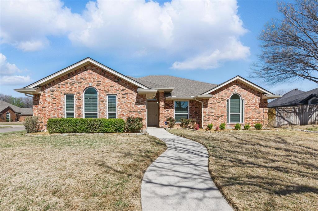 512 Cherry Tree Court Property Photo