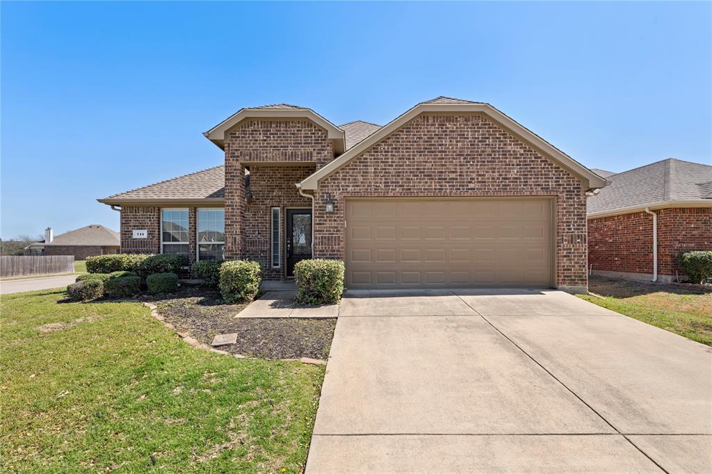 714 Scotland Way Property Photo