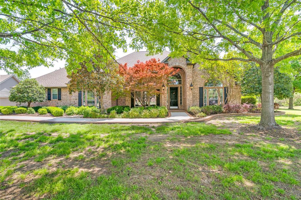 240 Arthur Court Property Photo