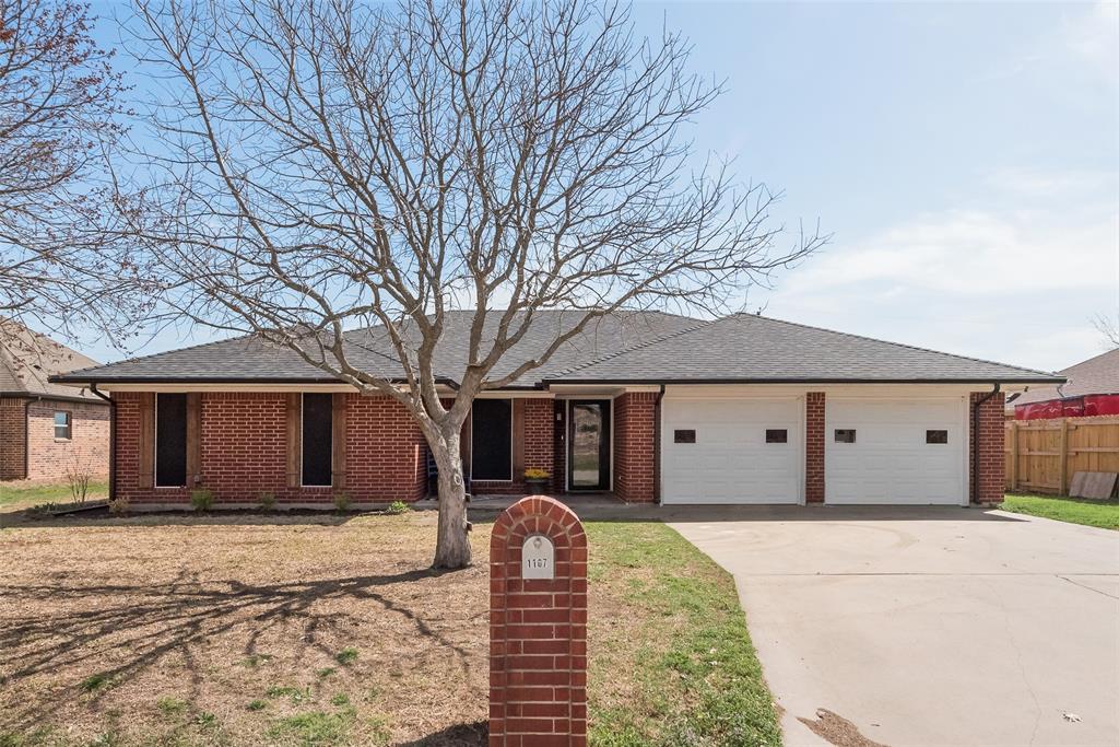 1107 W University Drive Property Photo