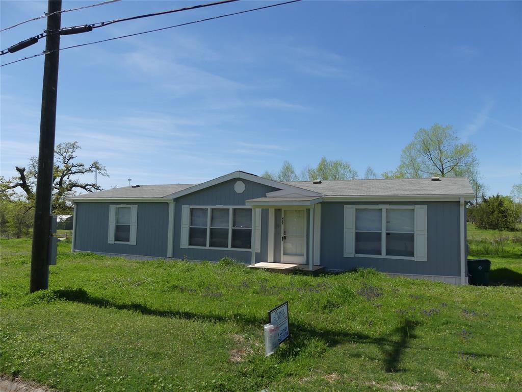 422 Hutchinson Street Property Photo