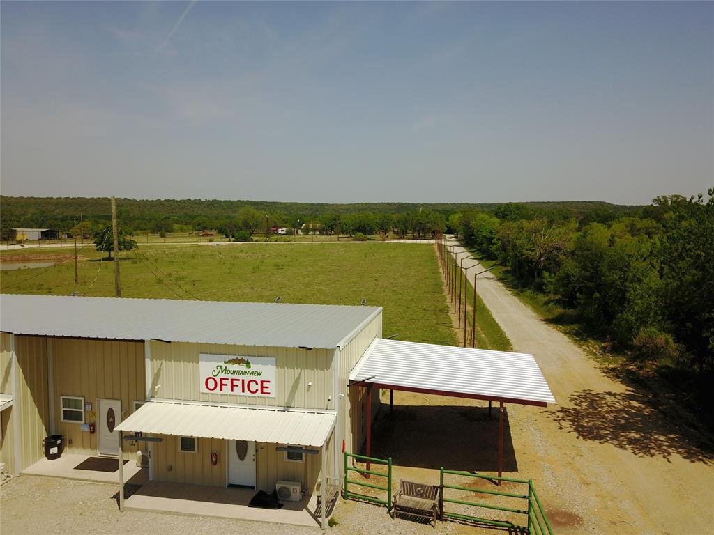 462b Halsell Road Property Photo 6
