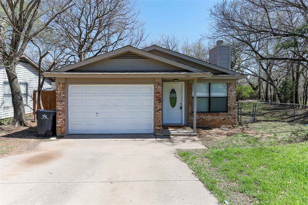 1401 Gibbins Road Property Photo