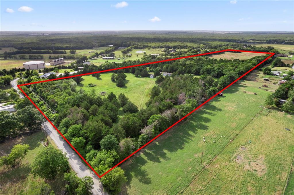 15530 Wiser Road Property Photo 3