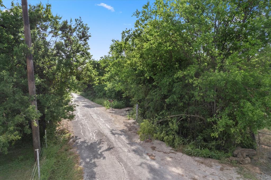 15530 Wiser Road Property Photo 9