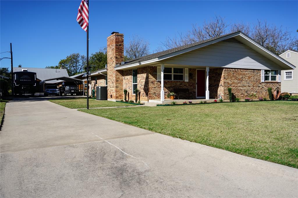 409 N Hickory Street Property Photo