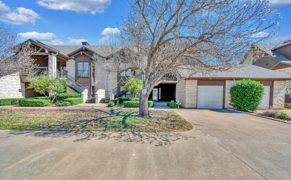 27102 Meadowmore Court Property Photo