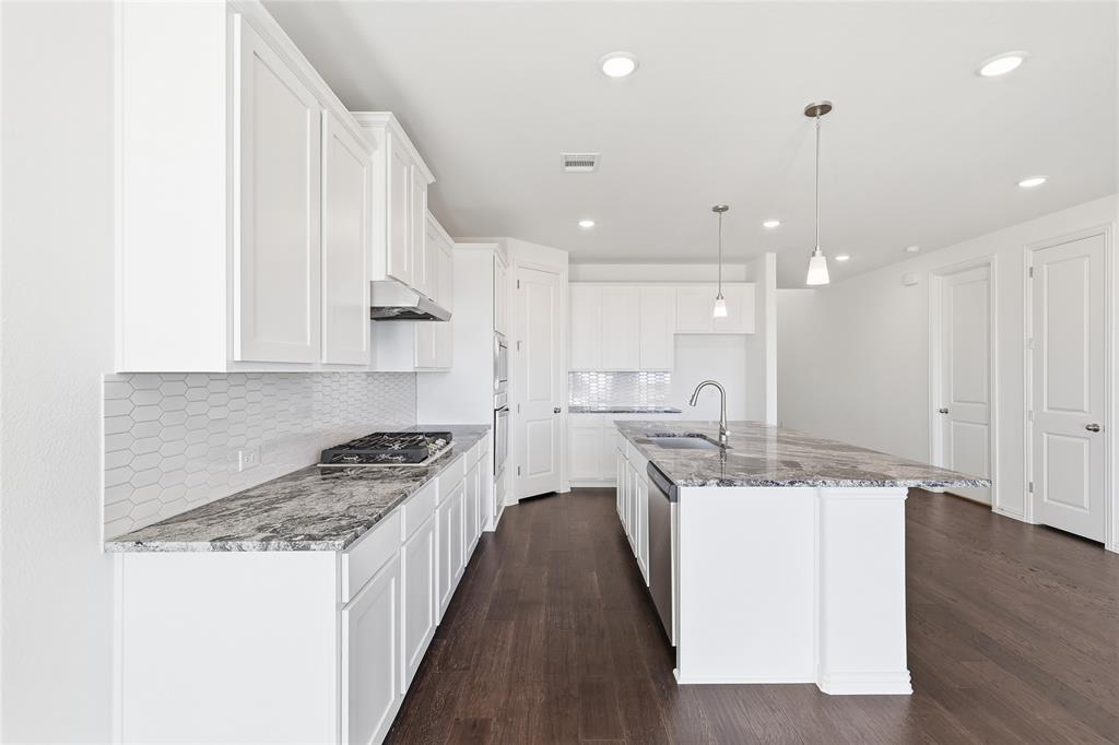 5908 Pebble Drive Property Photo 8