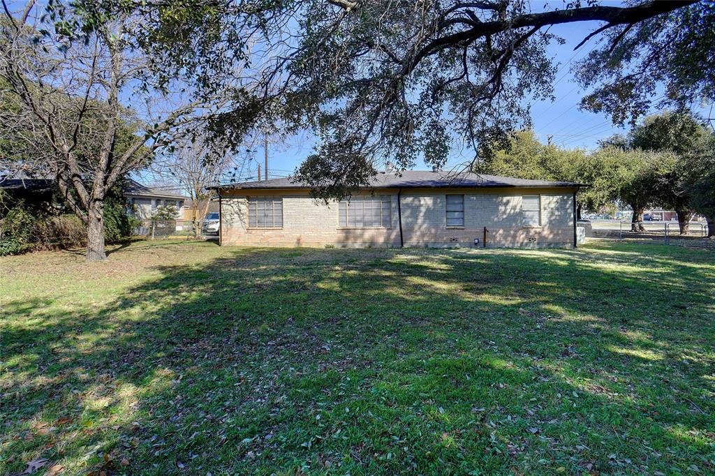 7298 Glenview Drive Property Photo 29