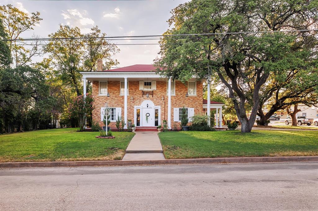 Brady Isd Real Estate Listings Main Image