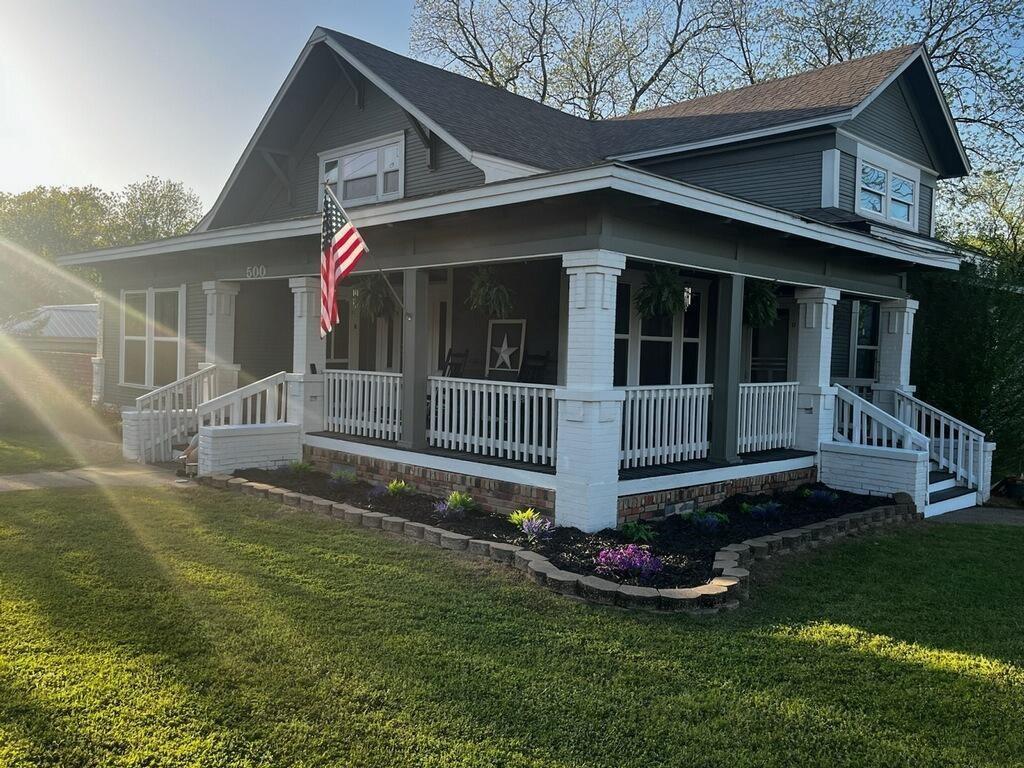 500 W Main Property Photo