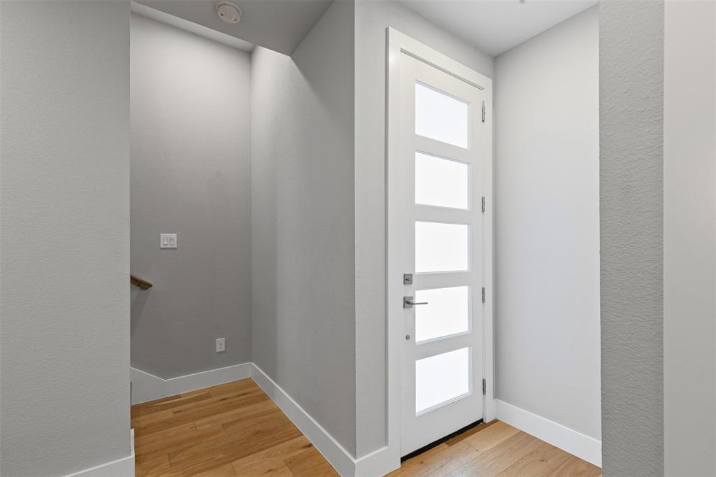 2832 Wingate Street Property Photo