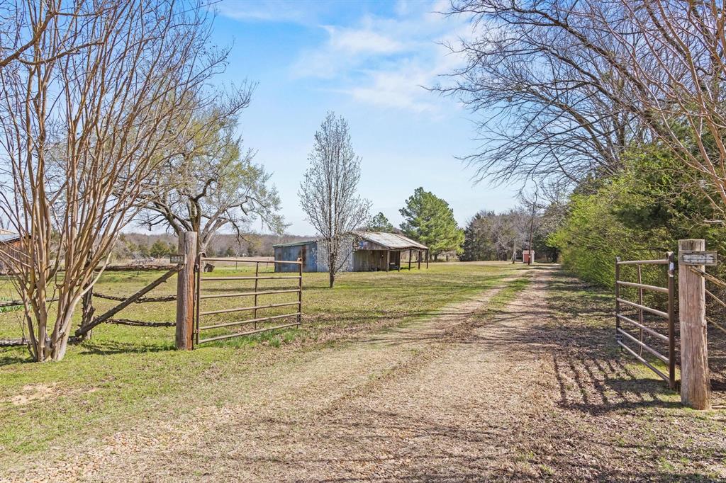1393 County Road 2250 Property Photo