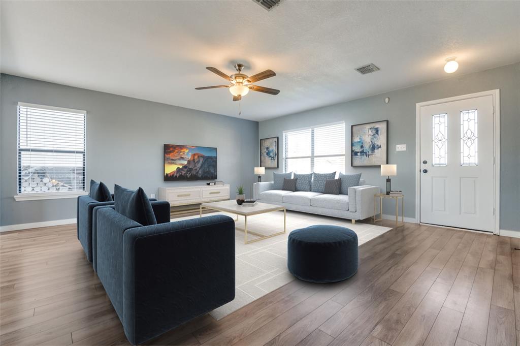 10129 Chapel Hill Court Property Photo