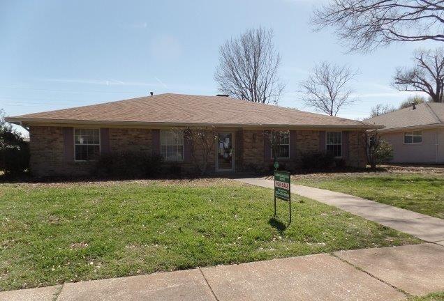 309 Woodcrest Drive Property Photo