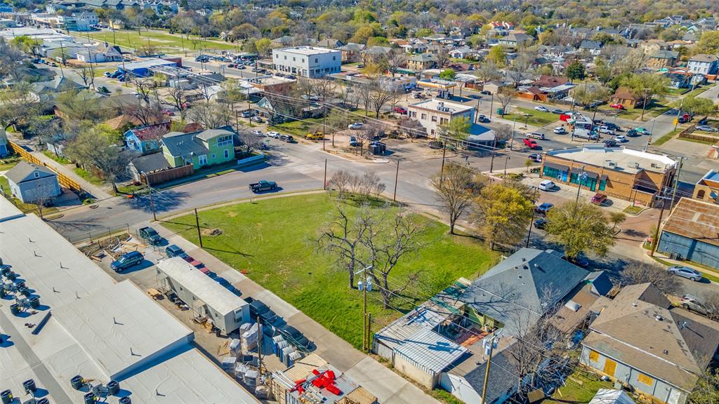 536 W 7th Street Property Photo 3