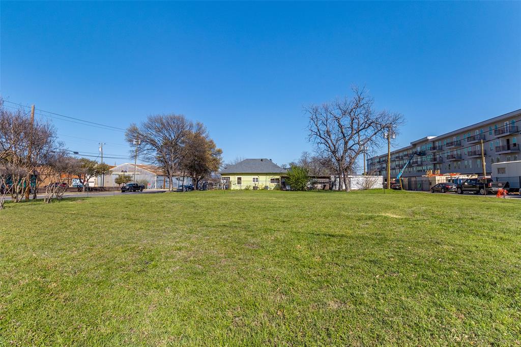 536 W 7th Street Property Photo 7