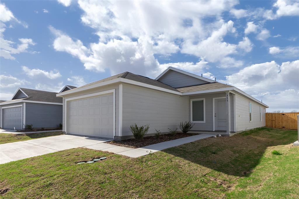 313 Thresher Lane Property Photo