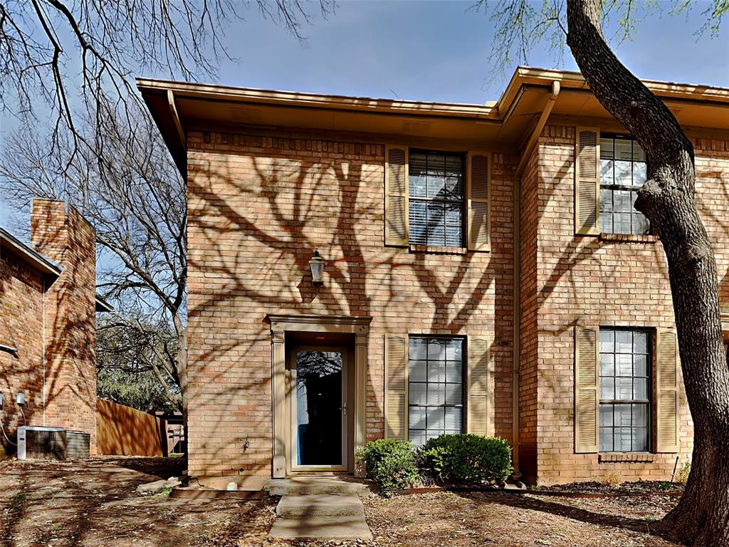7318 Kingswood Circle Property Photo