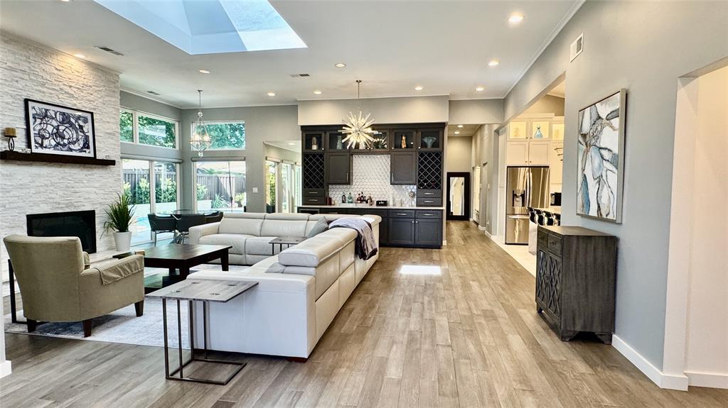 Real Estate Main Image