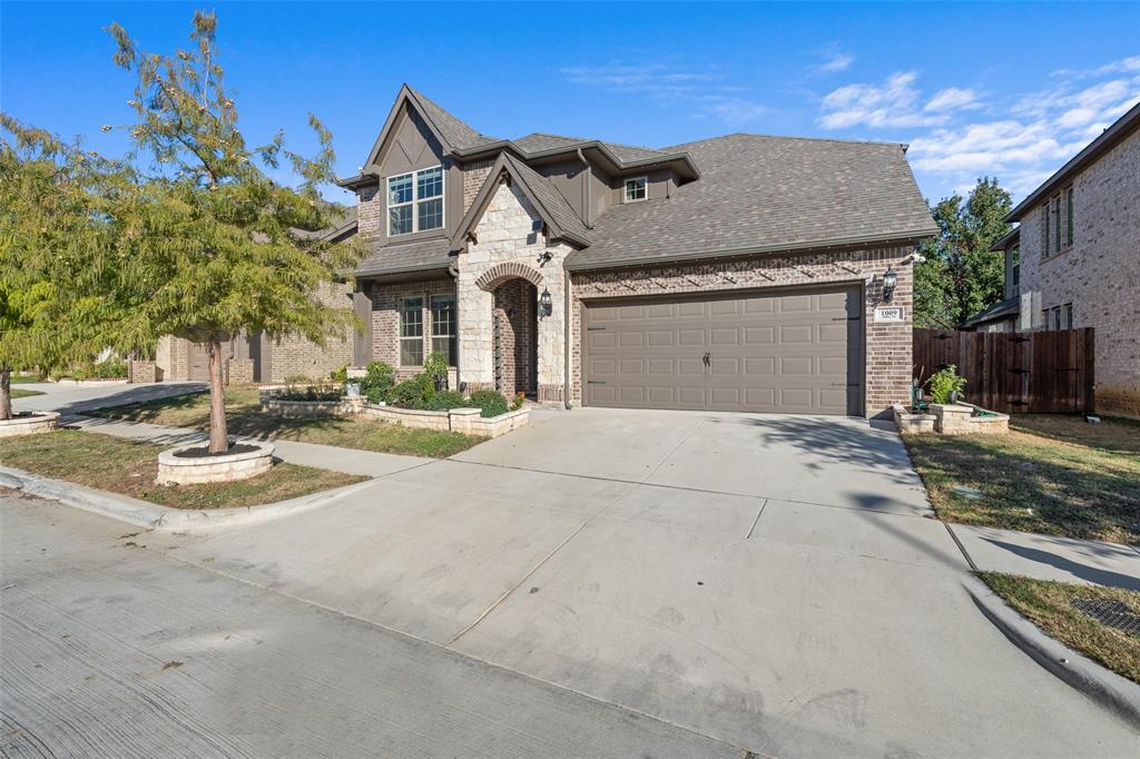 Real Estate Main Image