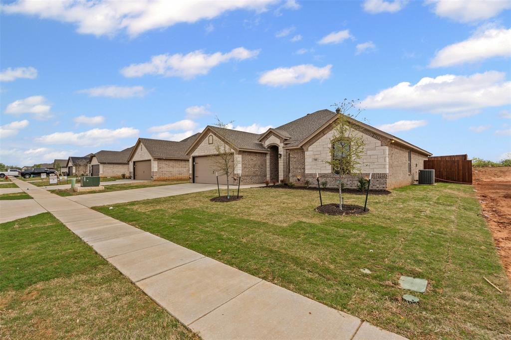 700 Jameson Property Photo 3