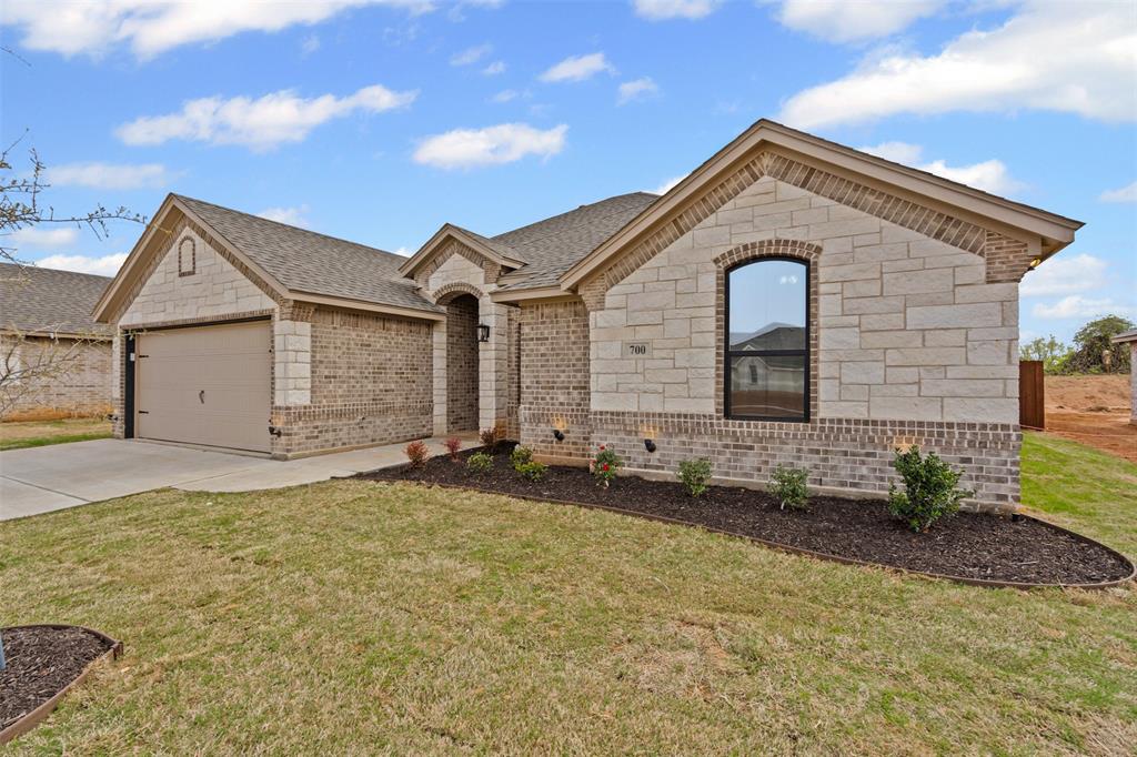 700 Jameson Property Photo 4