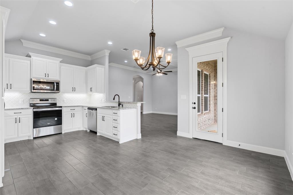 700 Jameson Property Photo 14
