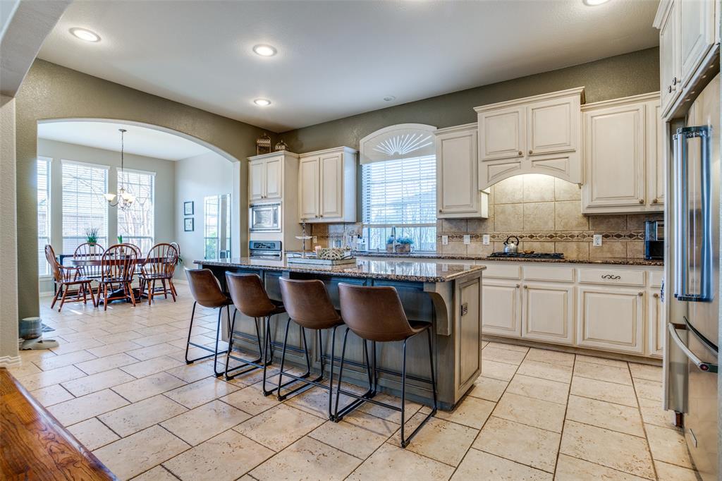 Picture of 990 Willowmist Drive