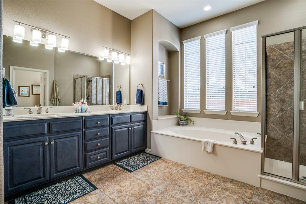 990 Willowmist Drive Property Photo 14