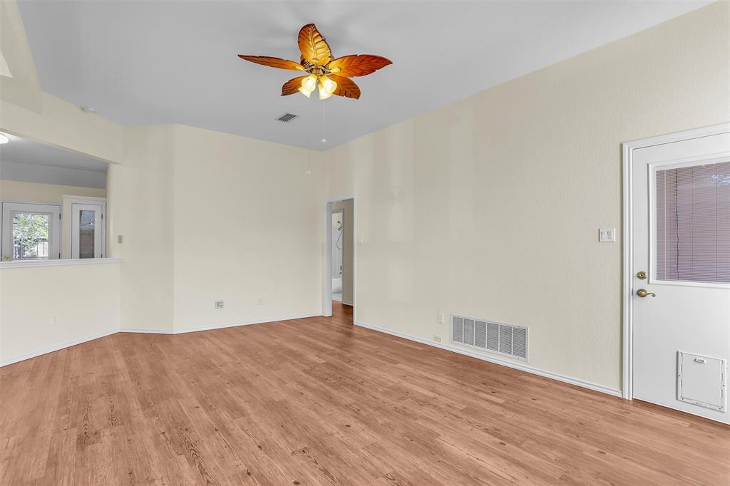 506 N Gaston Drive Property Photo 5