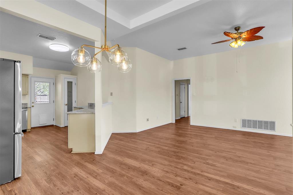 506 N Gaston Drive Property Photo 6