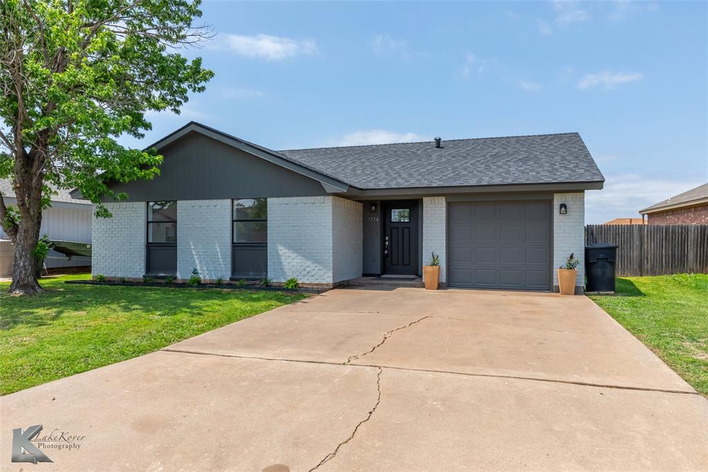 7734 White Boulevard Property Photo