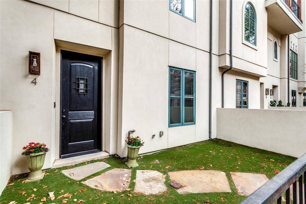 4406 Bowser Avenue Property Photo