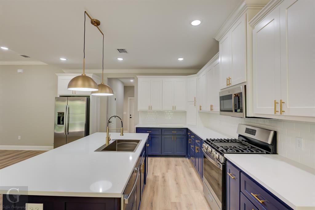 1025 Voss Road Property Photo