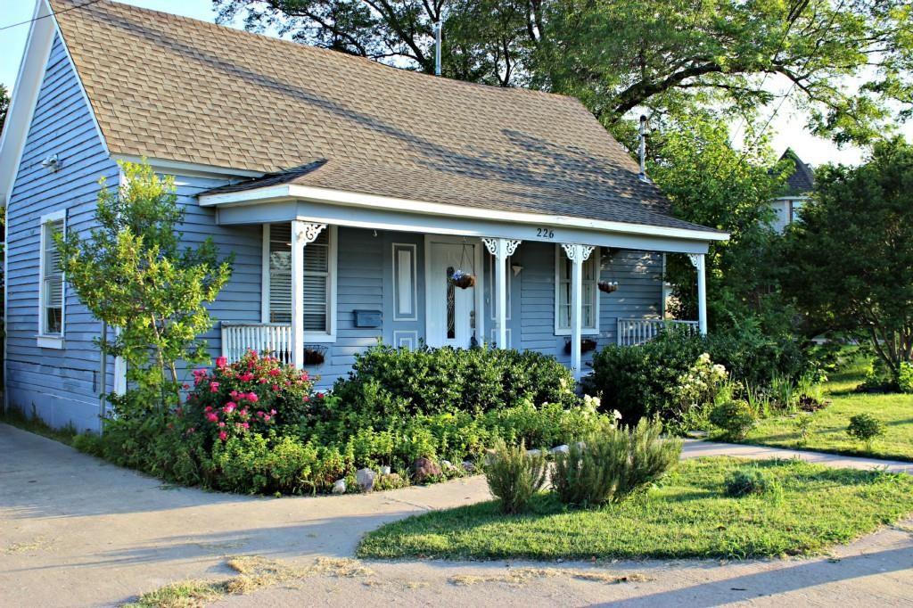 226 Elm Street Property Photo