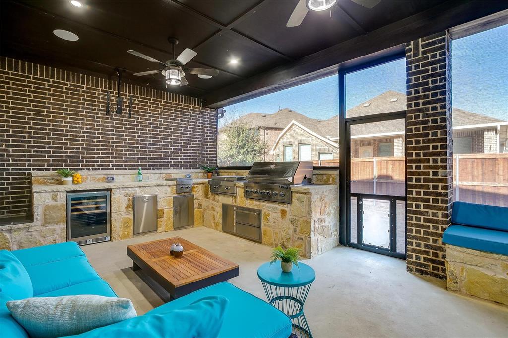 2507 Collier Street Property Photo