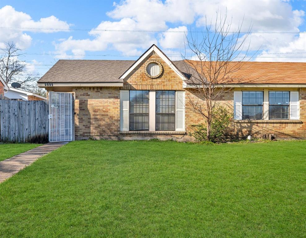 7313 Pineberry Road Property Photo