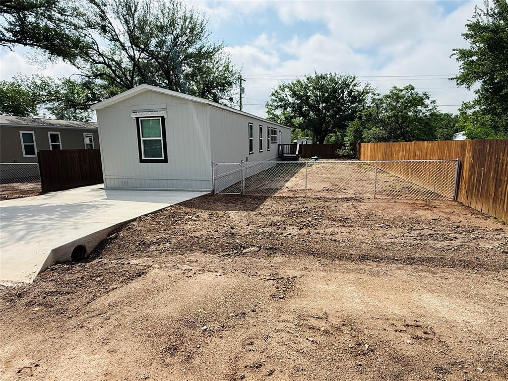 3005 Elmwood Drive Property Photo 1