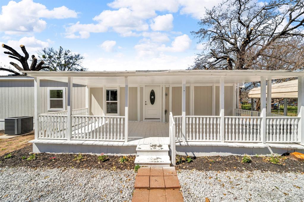 109 Halsell Street Property Photo