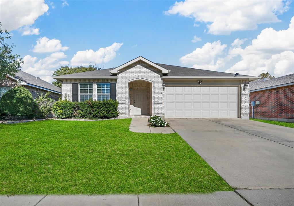 16420 Cowboy Trail Property Photo