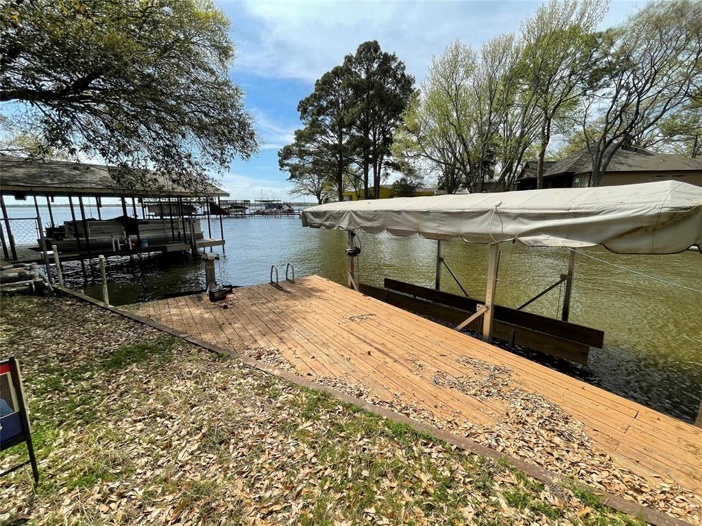 107 Lakewood Drive Property Photo