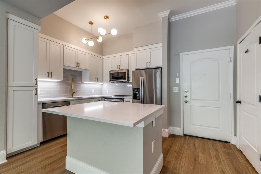 3225 Turtle Creek Boulevard Property Photo