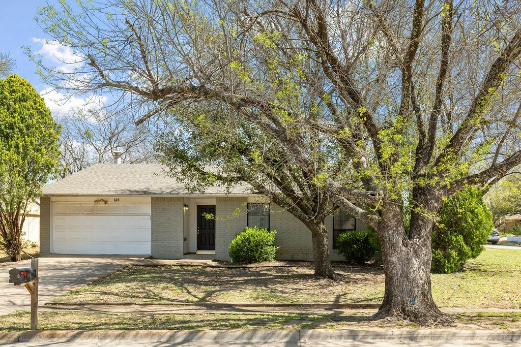 623 Live Oak Drive Property Photo